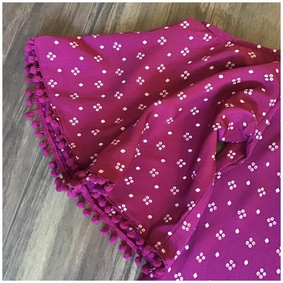 LAST ONE❗CURRENT AIR Burgundy Cold Shoulder Top - Picture 5 of 6